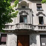 Bed&cafe Отель типа 
